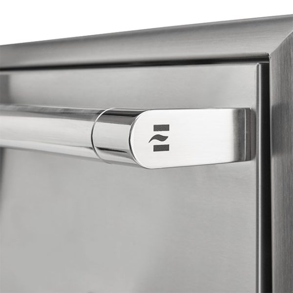 Coyote Outdoor Living 30 Inch Warming Drawer Handle Detail