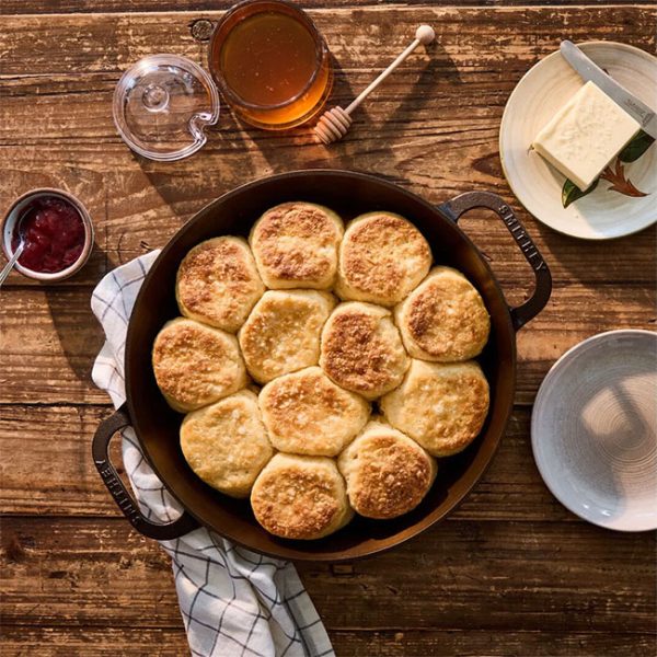 Smithey Ironware Co. No. 12 Dual Handle Skillet Biscuits