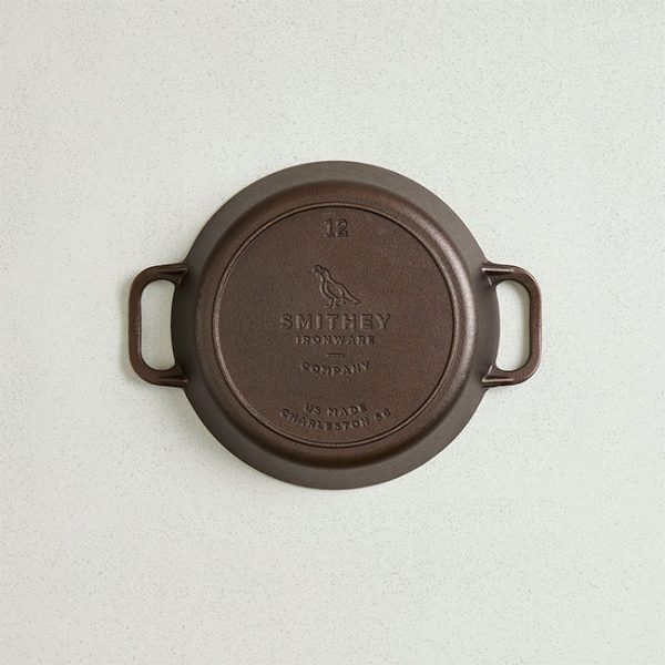 Smithey Ironware Co. No. 12 Dual Handle Skillet Bottom