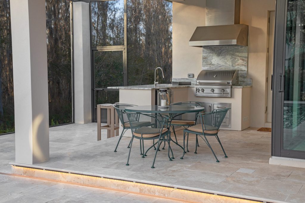 Outdoor Kitchen In Lutz