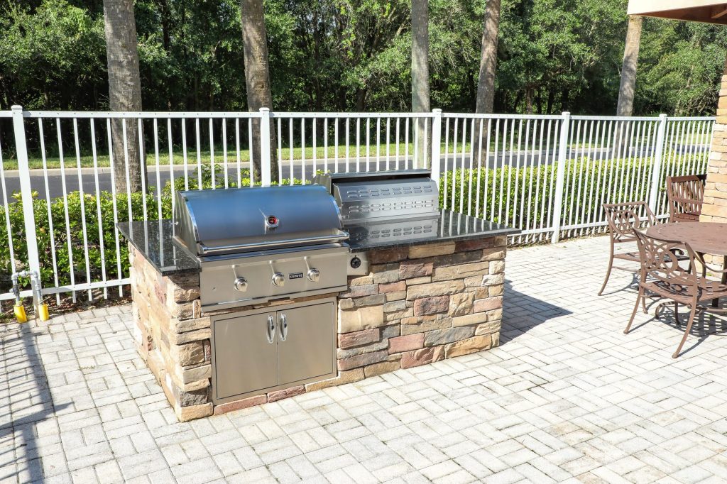 Outdoor Kitchen Fire Pit Pergola In, Outdoor Grill And Fire Pit