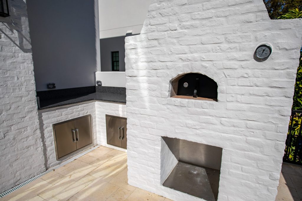 Custom Brick Oven Pizza Oven In South Tampa