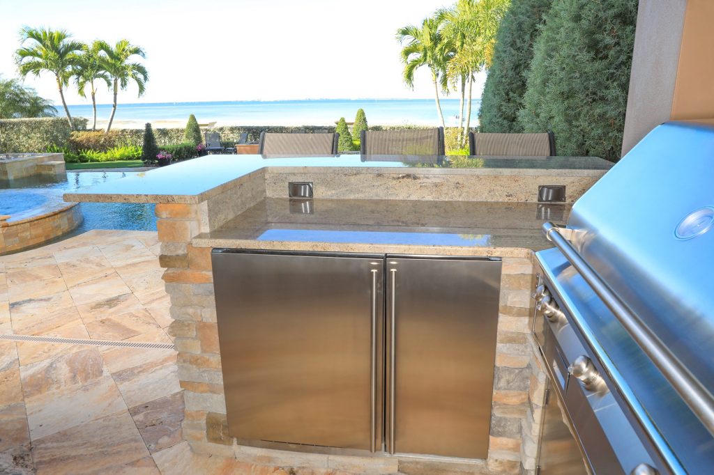 U-Line Refrigerator And Ice Maker Built-In Outdoor Kitchen
