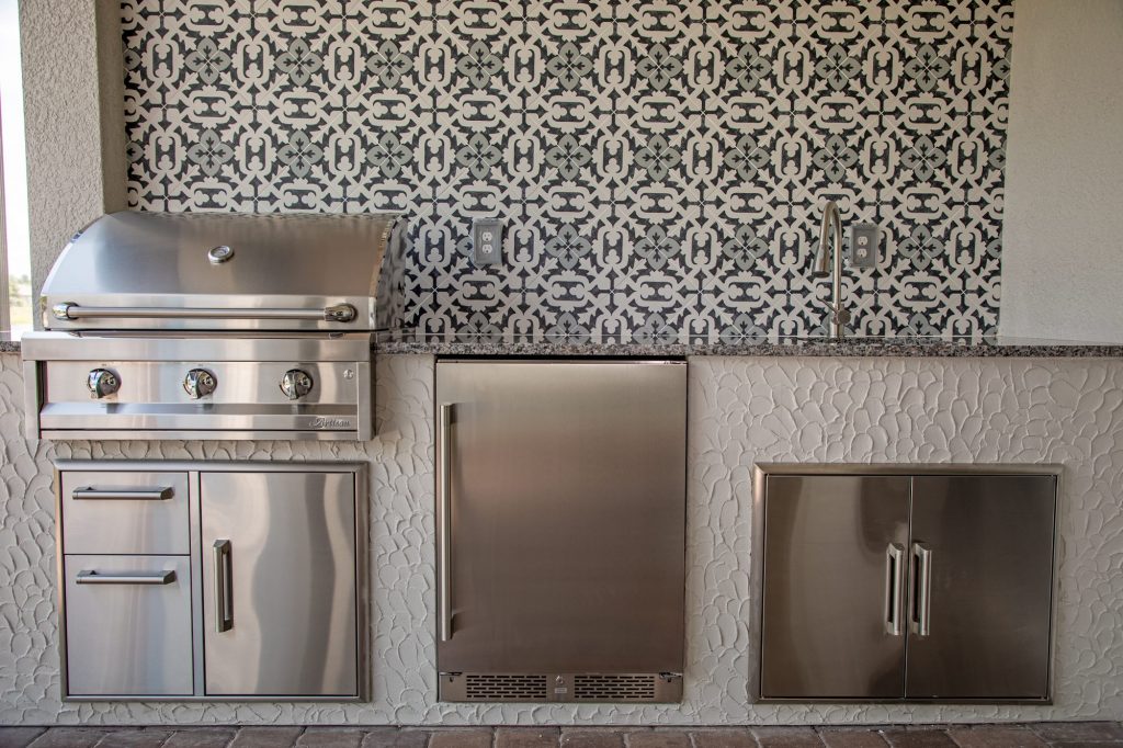 Custom Outdoor Kitchen And Tile Wall In Tampa Just Grillin Outdoor Living