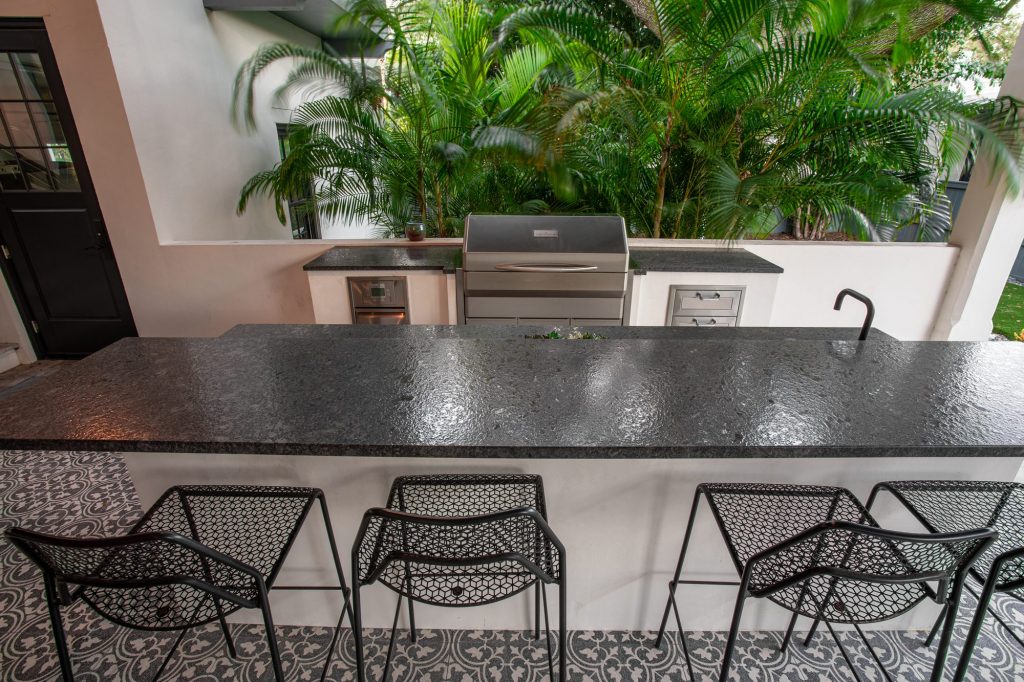 Memphis Pellet Grill Built-In Outdoor Kitchen