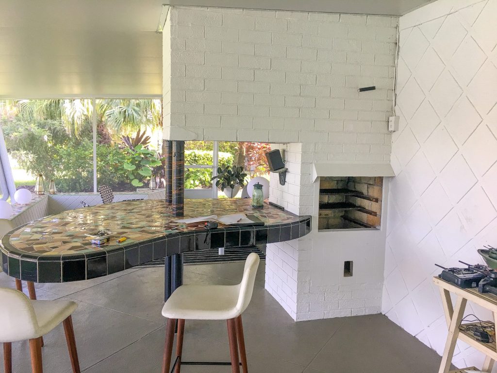 Outdoor Kitchen