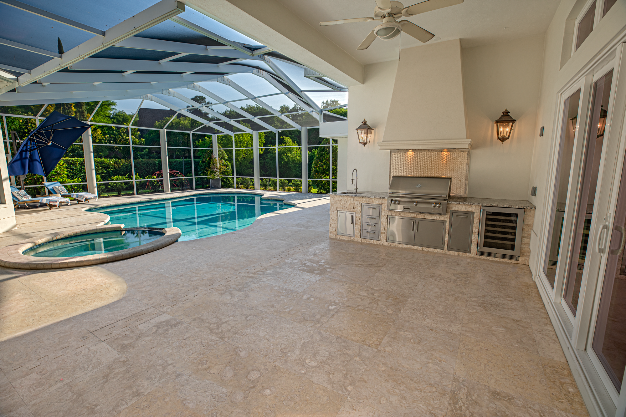 Outdoor Kitchen and Vent Hood With Lighting Tampa Florida WEB