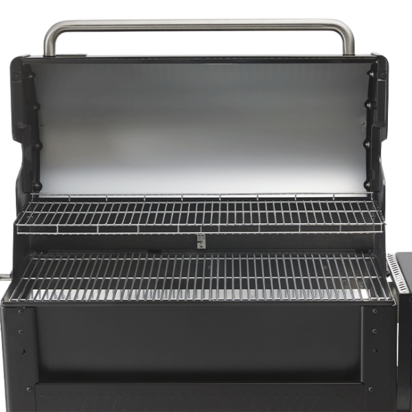 Weber Searwood XL 600 Pellet Grill Main Cooking Chamber
