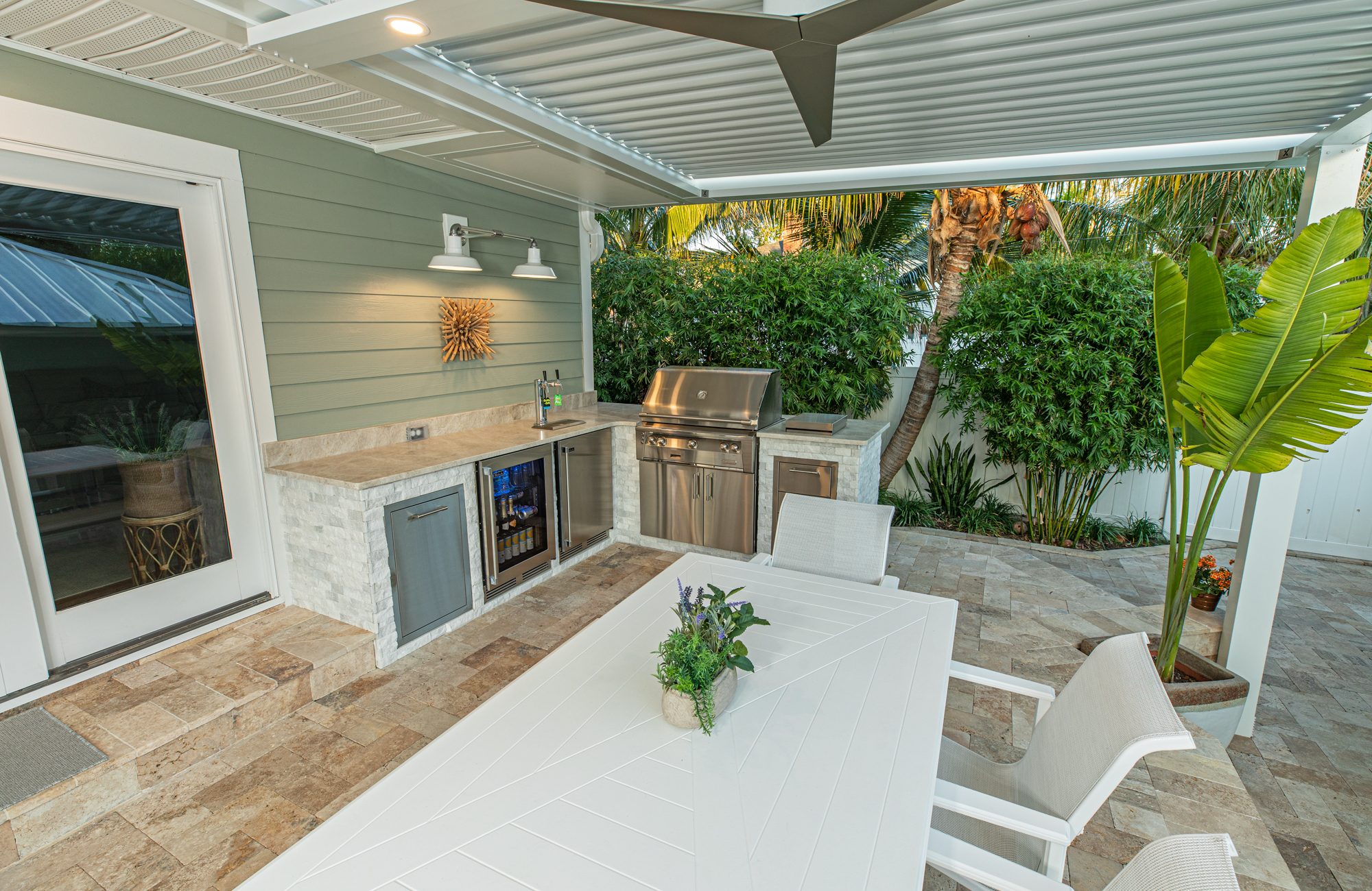 L Shape Outdoor Kitchen With Gas Grill and Side Burner Tampa Florida WEB