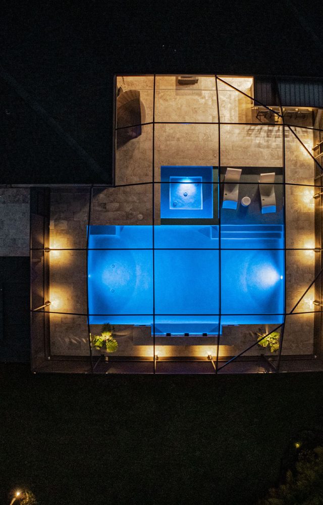 Pool Cage Patio Landscape Lighting WEB